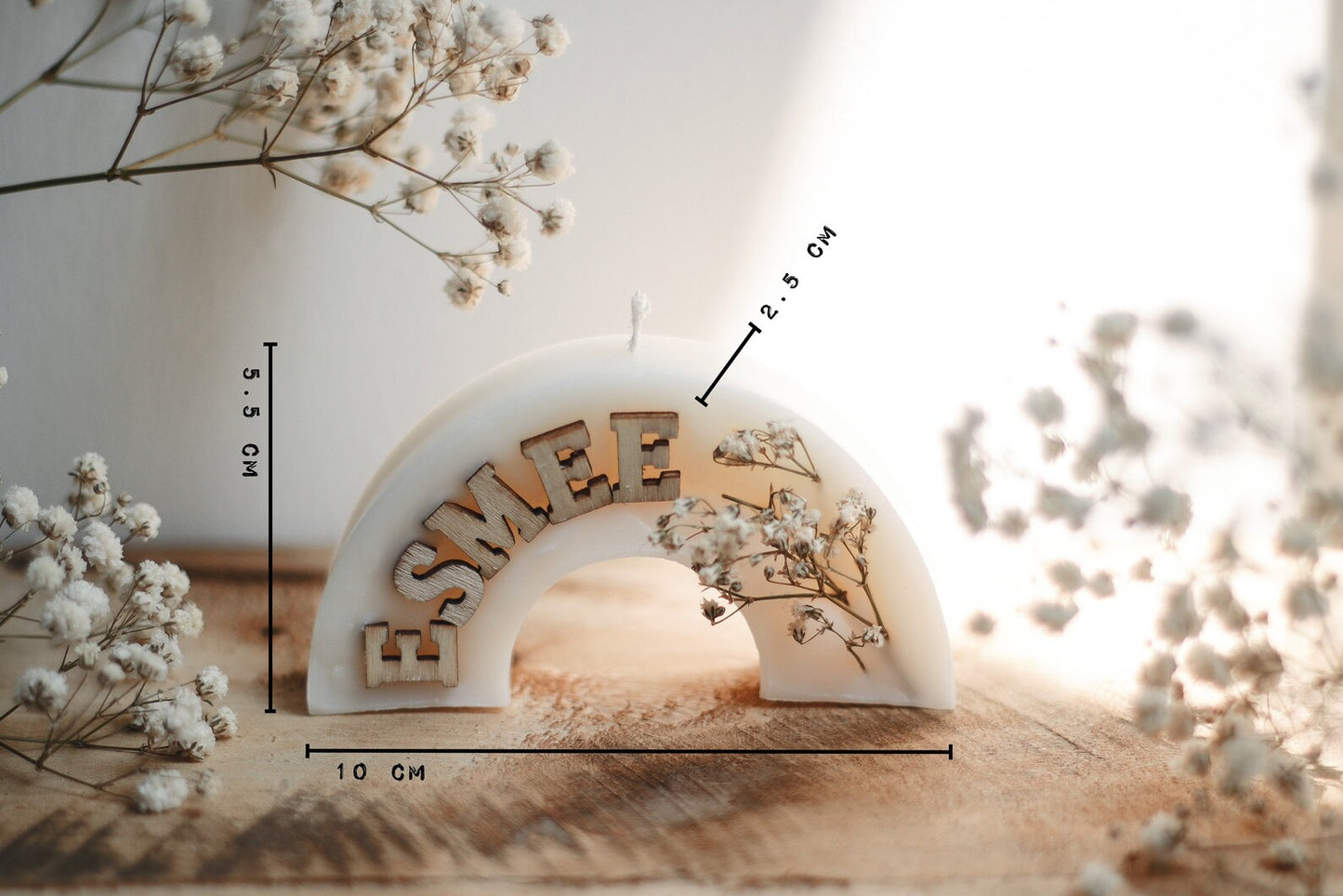 Bougie décorative « arc-en-fleurs » - 5 lettres en bois