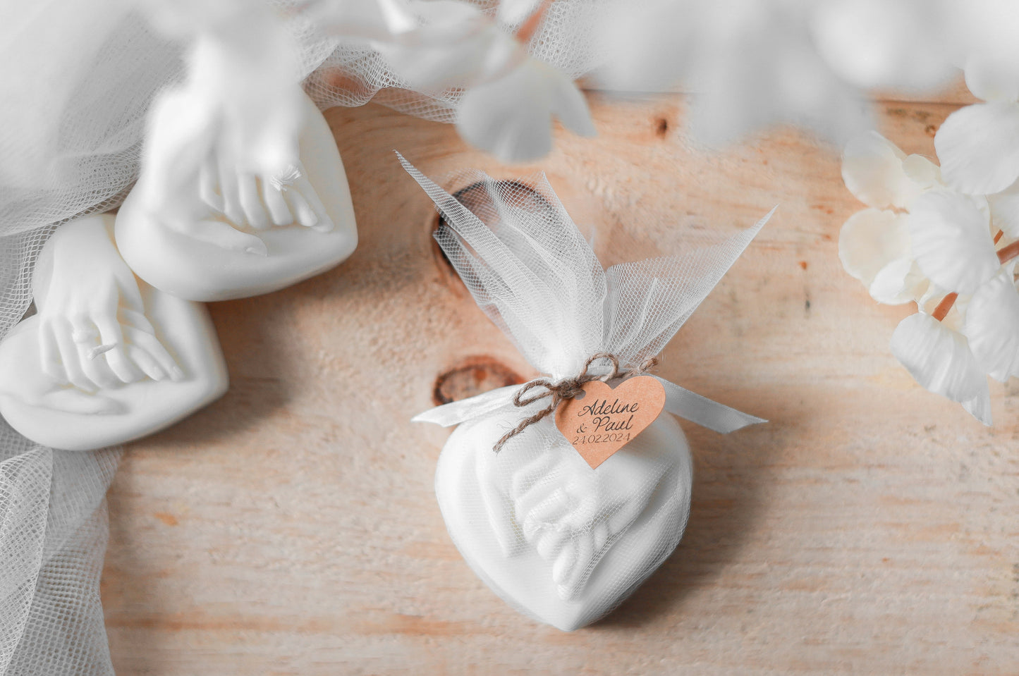 Mini bougie coeur mains avec alliance personnalisable