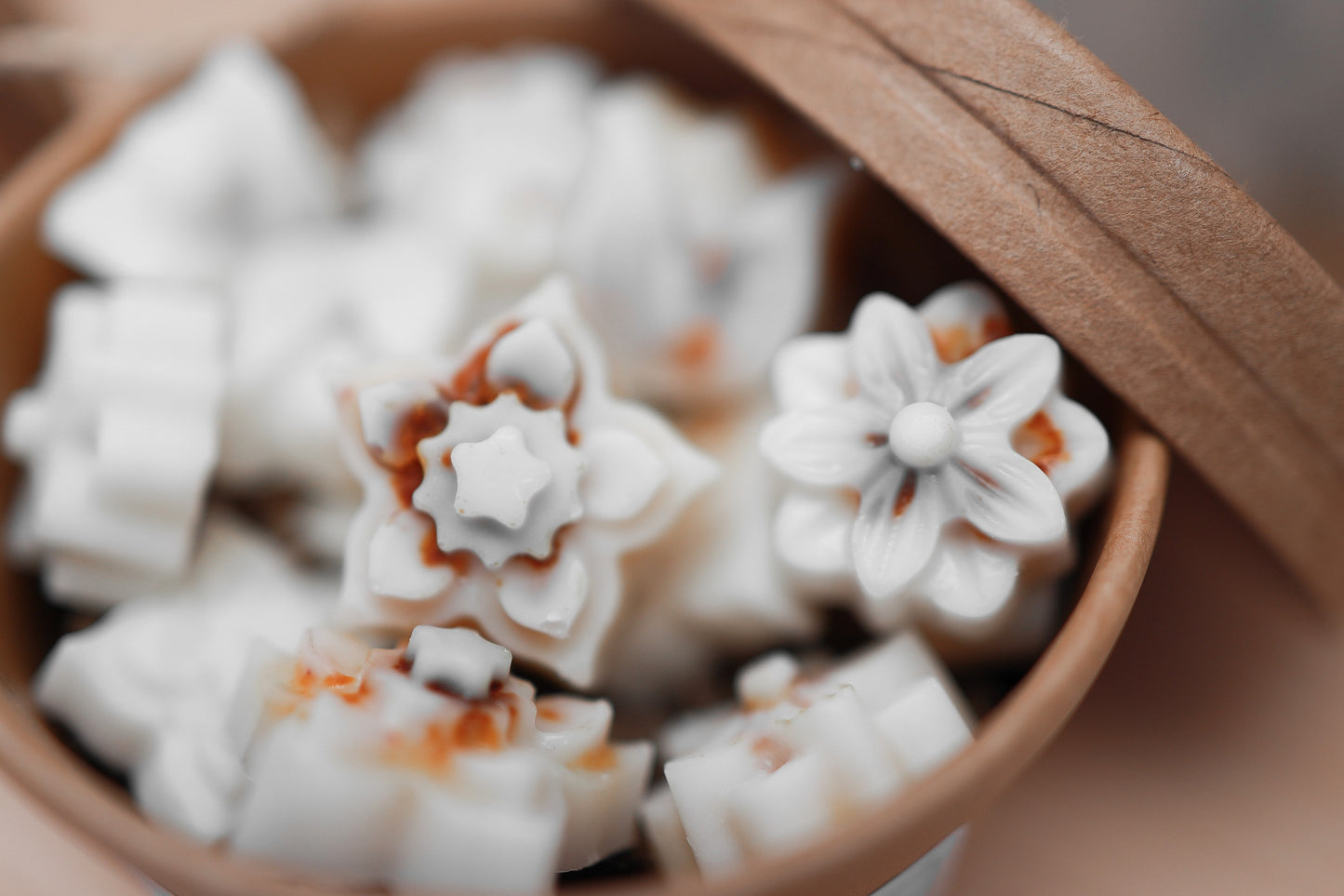 Boîte de minis fondants parfumés fleurs - 100h de diffusion